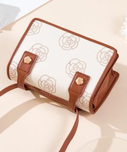 M80151 wallet 11.0 x 8.5 x 3.5 cm