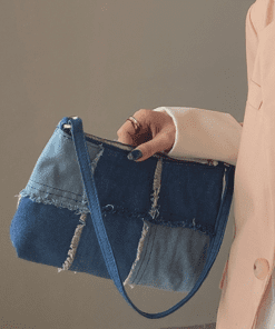 M81911 handbag 23.5 x 12 x 4.3 cm