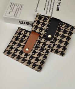 M62899 cardholder 8.0 x 11.0 x 1.0 cm