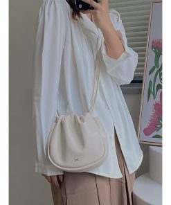 M46222 woman handbag 20.5 x 13.5 x 12cm