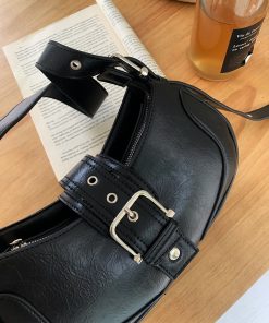M81489 woman handbag 13 x 17 x 9cm