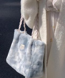 M45913  handbag 27.0 x 42.0 x 13.0 cm