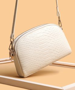 476433 Classic Top quality 16.5X5X10cm Pink Real Leather Handbag with Chains BB-921692