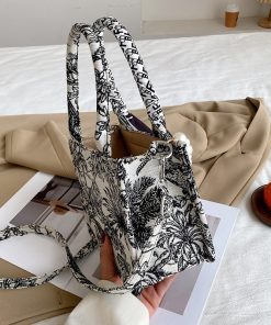 New M58953 M46234 M46222 Top Quality 20.5x13.5x12cm Adjustable strap Real Leather Handbag BB-928097