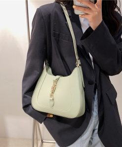Classical High Quality Handbag with strap BB-921825