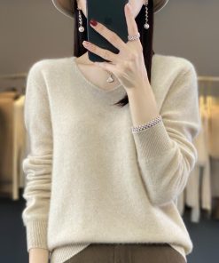 Classic LOGO Three Color Sweater MY-93203